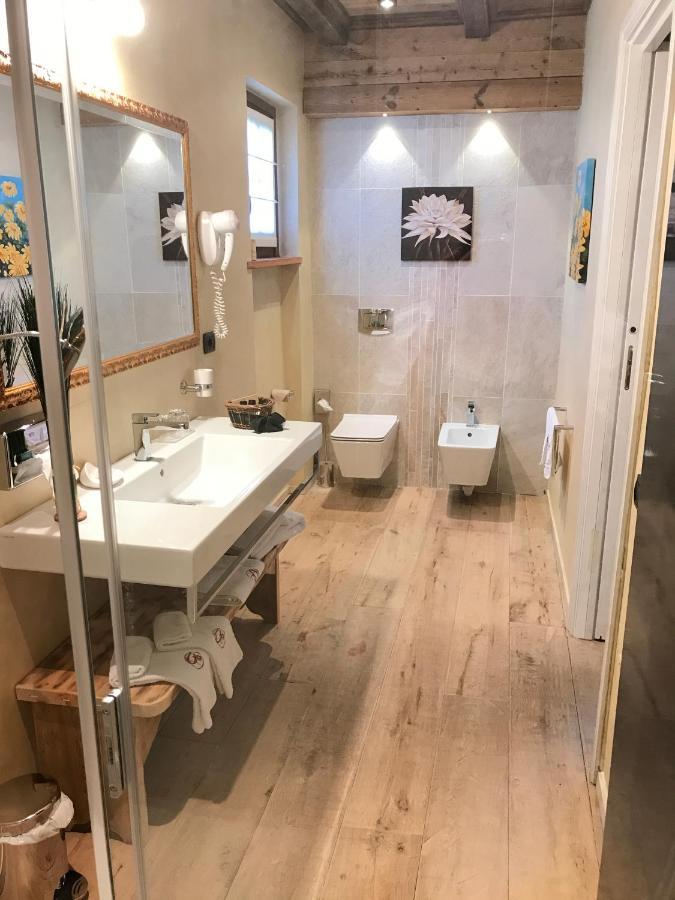 Relais Du Chateau Blanc La Thuile Luaran gambar